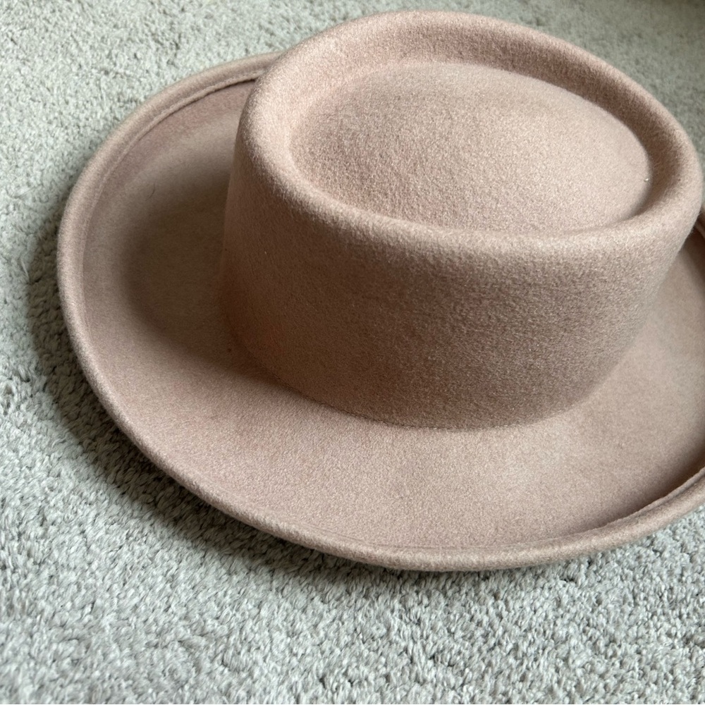 Universal Thread Tan Wool Hat - Picture 2 of 4